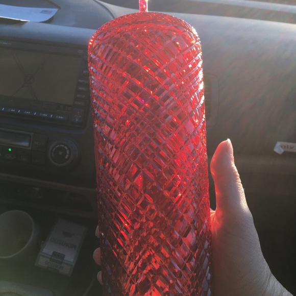 Starbucks Valentine’s Day venti reusable cup - Picture 6 of 7